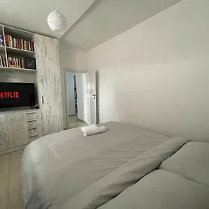  Apartament After U.s. Embassy In Albania